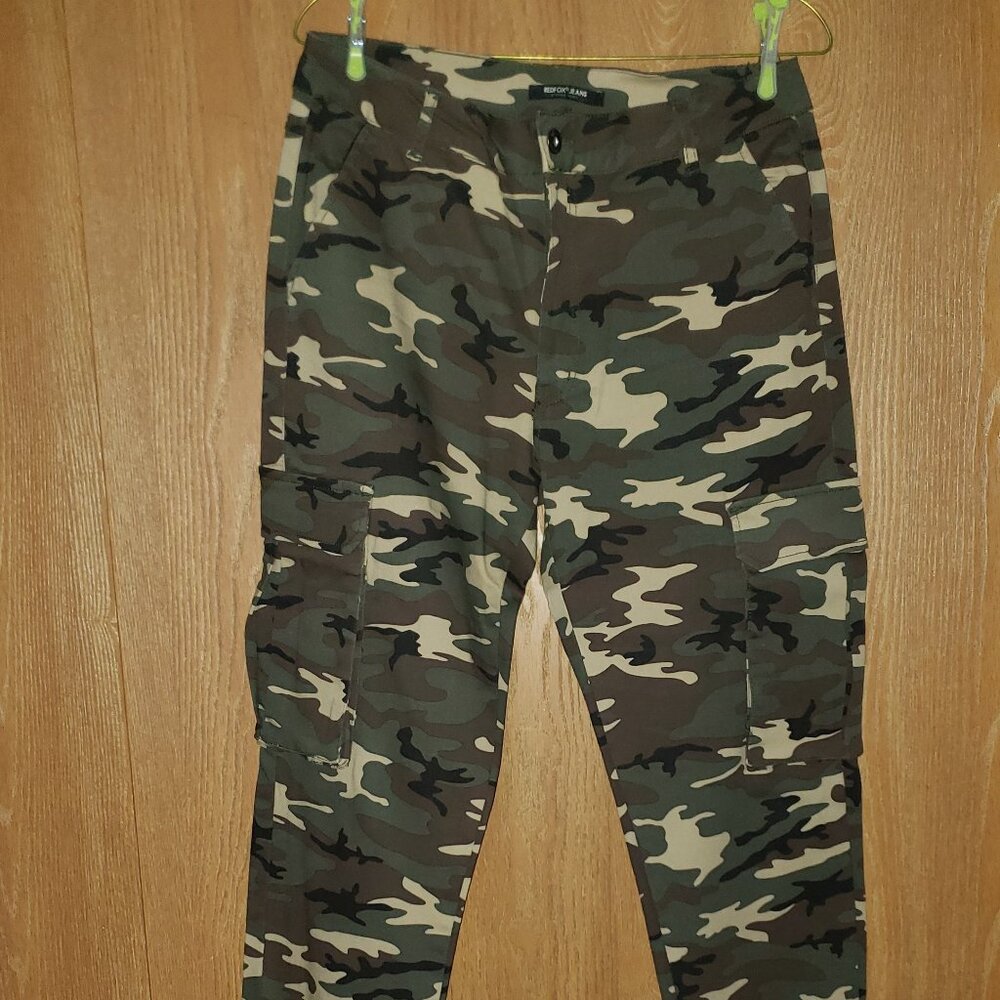 Women Camo Cargo pants